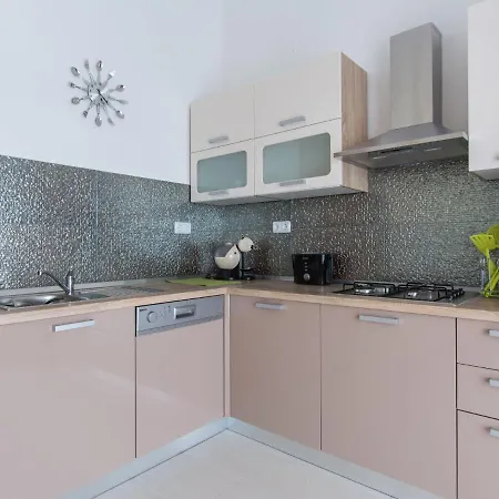 アパート In Seget Donji With Terrace トロギール